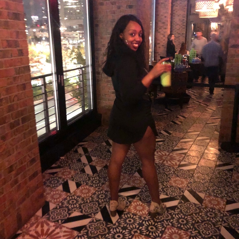 Black Hoodie Dress w. Pockets